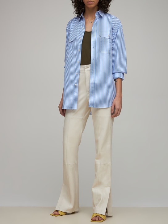 Wardrobe.nyc: Chemise oversize en popeline de coton à rayures - Bleu/Blanc - women_1 | Luisa Via Roma