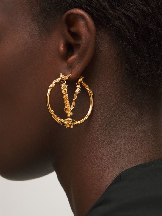 Versace: Signature V hoop earrings - Altın Rengi - women_1 | Luisa Via Roma