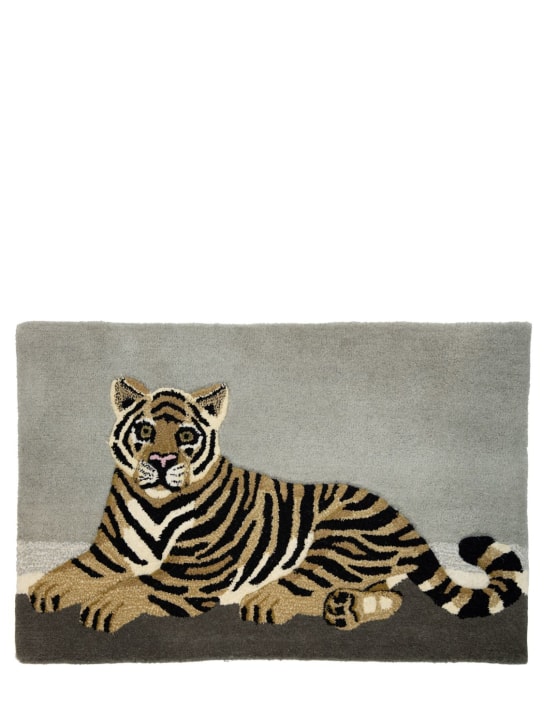 Studio Maleki: Sitting tiger wool rug - Renkli - ecraft_0 | Luisa Via Roma