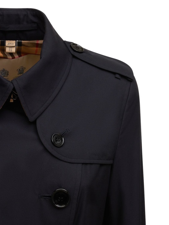 Burberry: Chelsea heritage trench coat - women_1 | Luisa Via Roma