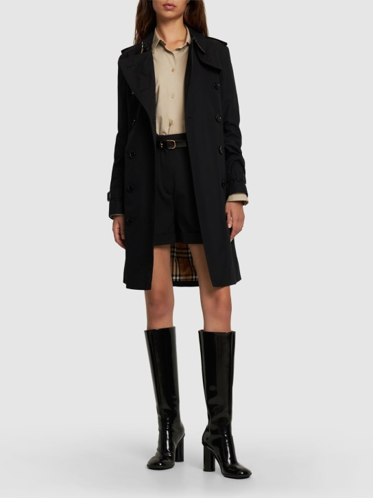Burberry: Mid-length Kensington canvas trench coat - Black - women_1 | Luisa Via Roma