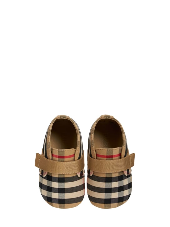 Burberry: Check print cotton pre-walker shoes - Beige - kids-boys_1 | Luisa Via Roma