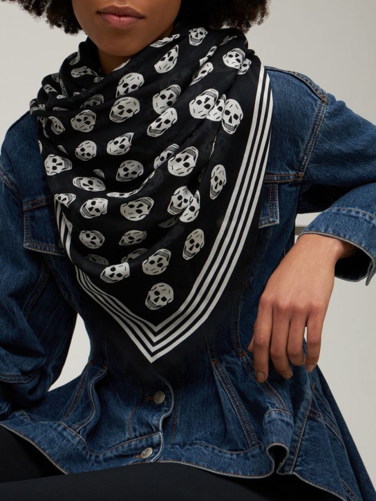 Alexander McQueen: Skull printed pashmina scarf - women_1 | Luisa Via Roma