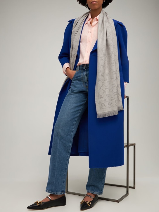 Gucci: GG wool jacquard scarf - Gümüş - women_1 | Luisa Via Roma