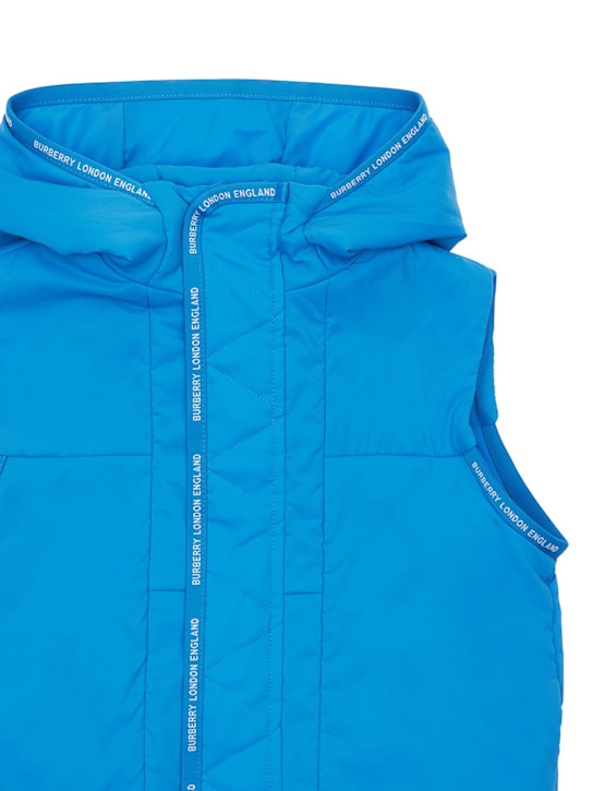Burberry: Chaleco acolchado de techno con capucha - Azul - kids-boys_1 | Luisa Via Roma