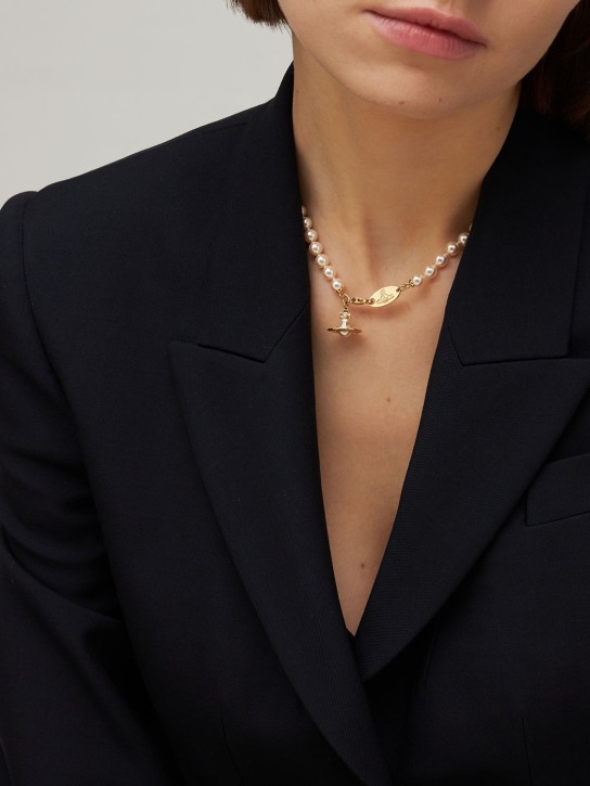 Vivienne Westwood: Collar Simonetta con perlas sintéticas - women_1 | Luisa Via Roma