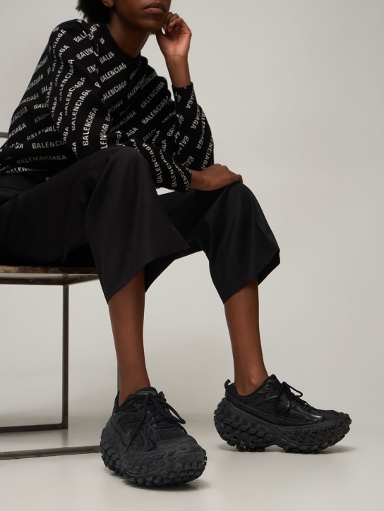 Balenciaga: Sneakers Bouncer de piel sintética - Negro - women_1 | Luisa Via Roma