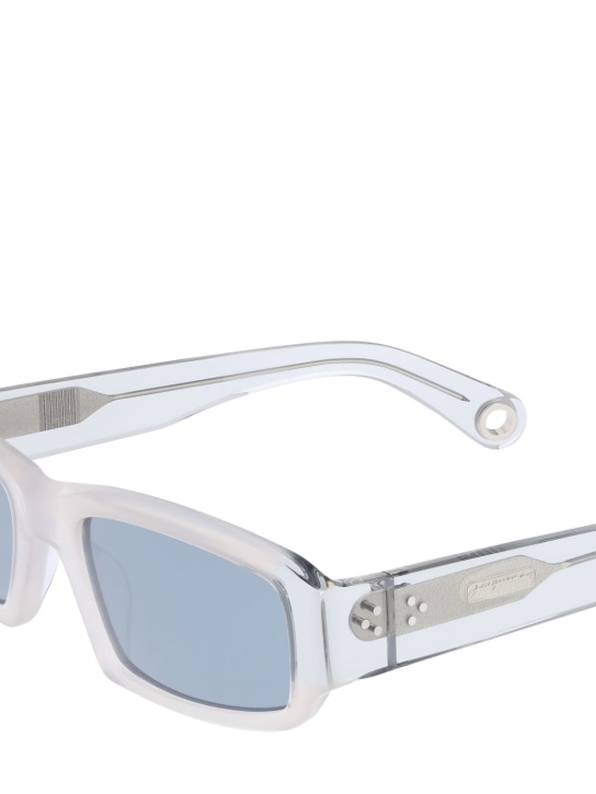 Jacquemus: Les Lunettes Altu太阳镜 - Grey/Mirror - men_3 | Luisa Via Roma