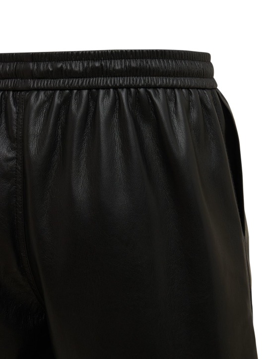 Nanushka: Faux leather sweat shorts - men_4 | Luisa Via Roma