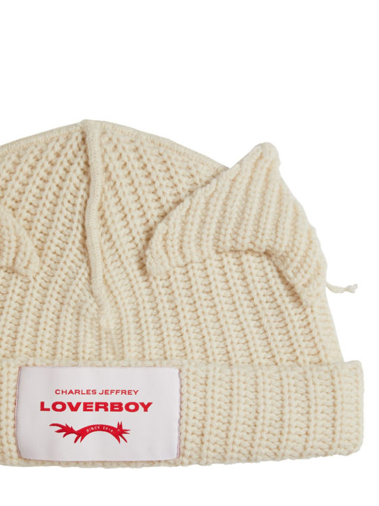 Charles Jeffrey LOVERBOY: Chunky Ears lambswool beanie hat - men_1 | Luisa Via Roma