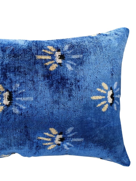 Les Ottomans: Cotton velvet cushion - Blue - ecraft_1 | Luisa Via Roma