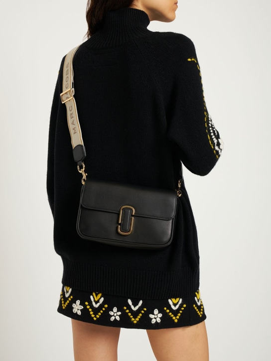 Marc Jacobs: J Marc deri omuz çantası - Siyah - women_1 | Luisa Via Roma