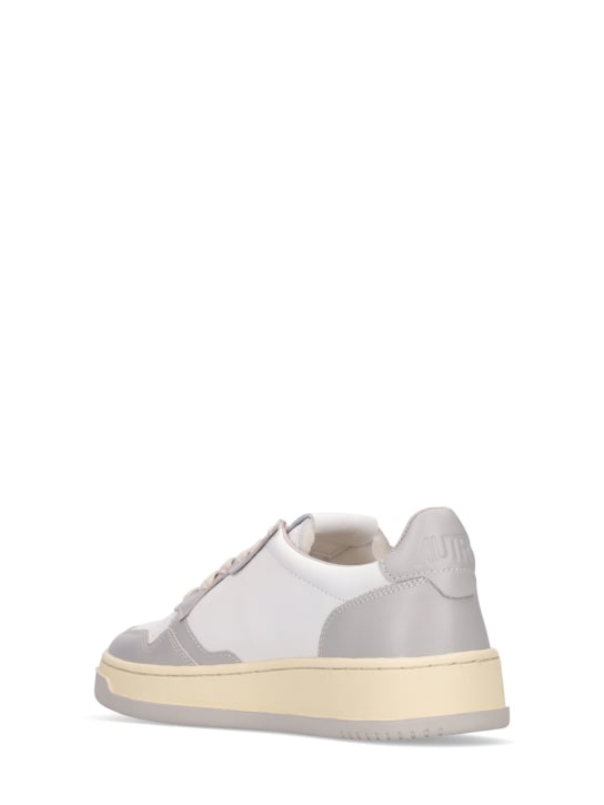 Autry: Sneakers „Medalist“ - Weiß/ Grau - women_2 | Luisa Via Roma