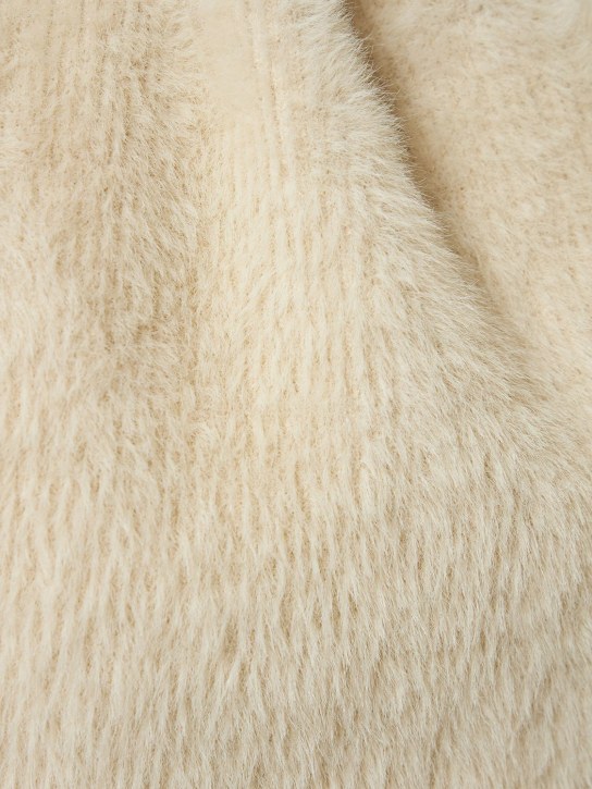 Jacquemus: La Maille Neve fluffy crop top - Off-White - women_2 | Luisa Via Roma