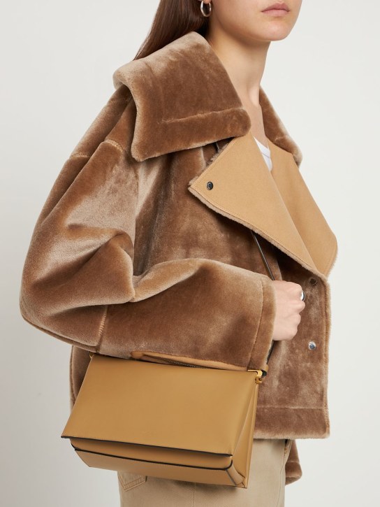 Wandler: Uma leather shoulder bag - women_1 | Luisa Via Roma