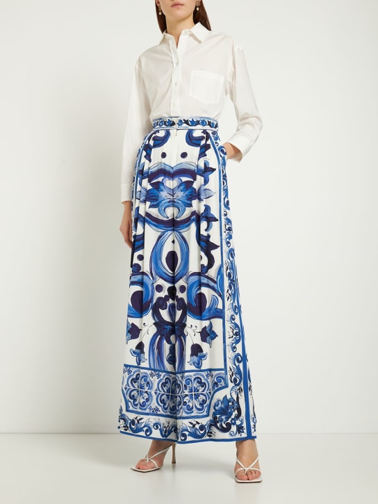 Dolce&Gabbana: Pantalones anchos de charmeuse de seda estampados - Azul/Blanco - women_1 | Luisa Via Roma