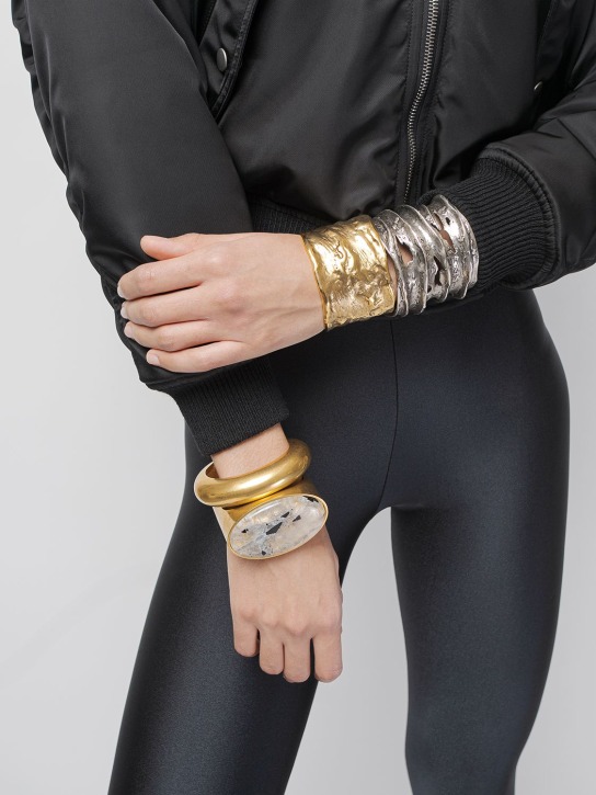 Saint Laurent: Arty texture brass bracelet - women_1 | Luisa Via Roma