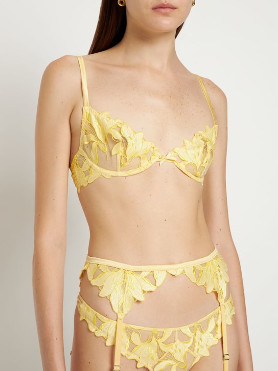 Fleur Du Mal: Lily embroidered garter belt - Yellow - women_1 | Luisa Via Roma