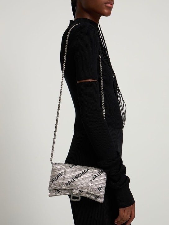 Balenciaga: Portefeuille à strass avec logo Hourglass - Argent/Noir - women_1 | Luisa Via Roma