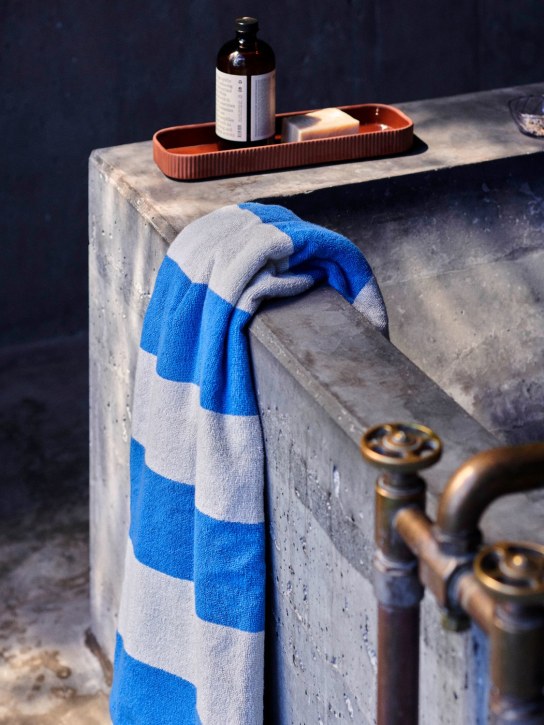 HAY: Frotté striped cotton bath towel - Blue - ecraft_1 | Luisa Via Roma