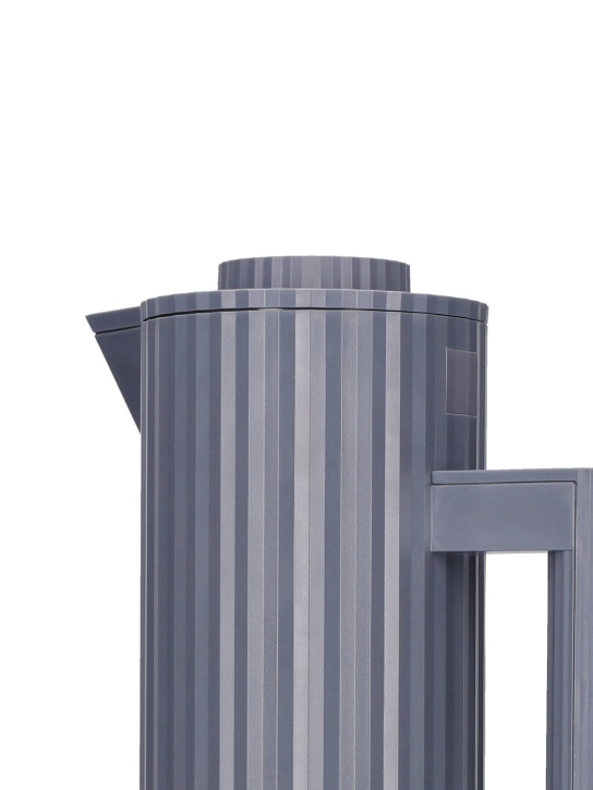 Alessi: Plissé insulated pitcher - Grey - ecraft_2 | Luisa Via Roma
