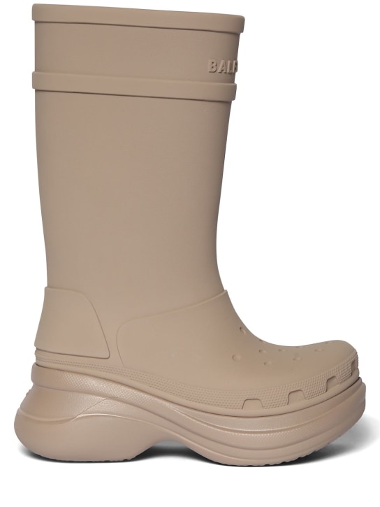 Balenciaga: 45mm Crocs rubber boots - Beige - women_0 | Luisa Via Roma