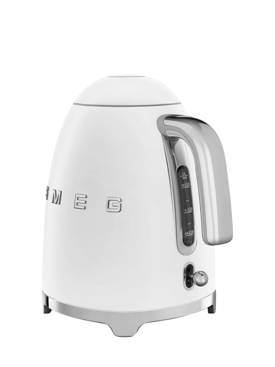 Smeg: Smeg Bianco electric kettle - White - ecraft_3 | Luisa Via Roma