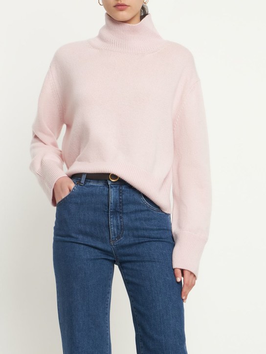 Annagreta: Anna羊绒高领毛衣 - 粉色 - women_1 | Luisa Via Roma