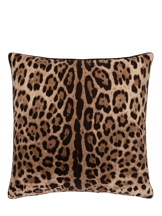 Dolce&Gabbana: Cuscino piccolo in twill di seta - Leopardo - ecraft_0 | Luisa Via Roma