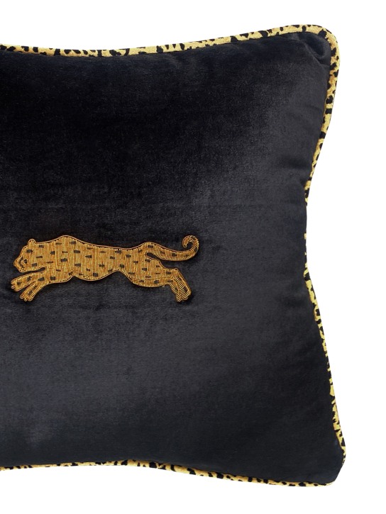 Les Ottomans: Embroidered velvet cushion - Black - ecraft_1 | Luisa Via Roma