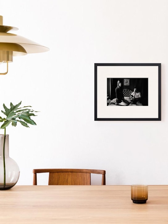 Magnum Collection: Foto „Jane Birkin & S.Gainsbourg in der Wohnung“ - Schwarz/Weiß - ecraft_1 | Luisa Via Roma