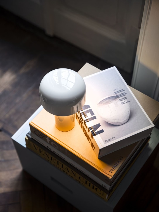 Flos: Bellhop table lamp - White - ecraft_1 | Luisa Via Roma