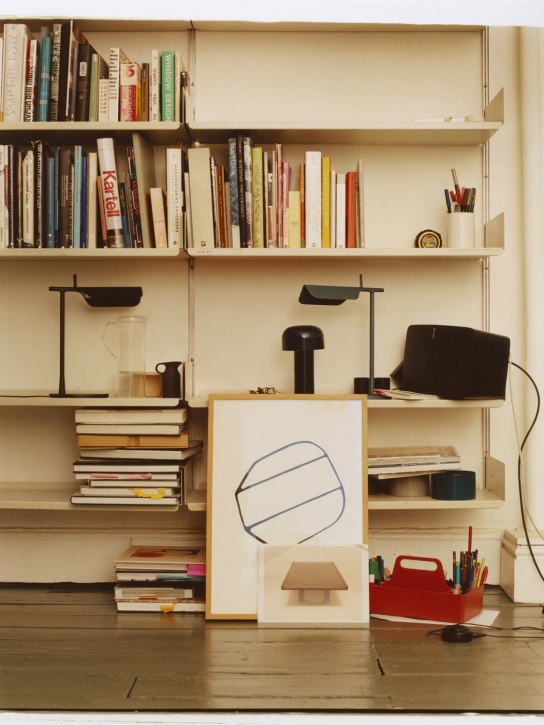 Flos: Bellhop table lamp - Grey - ecraft_3 | Luisa Via Roma