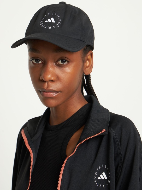 adidas By Stella McCartney: ASMC beyzbol şapkası logolu - Siyah - women_1 | Luisa Via Roma