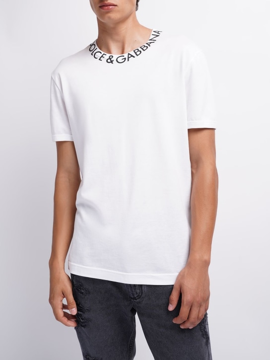 Dolce&Gabbana: T-shirt in cotone con logo - men_1 | Luisa Via Roma
