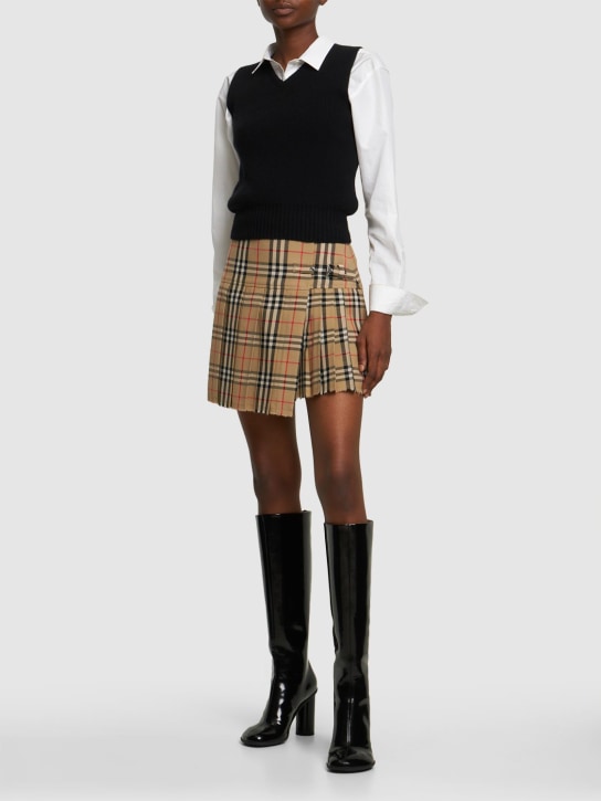Burberry: Zoe wool printed check mini kilt skirt - Archive Check - women_1 | Luisa Via Roma