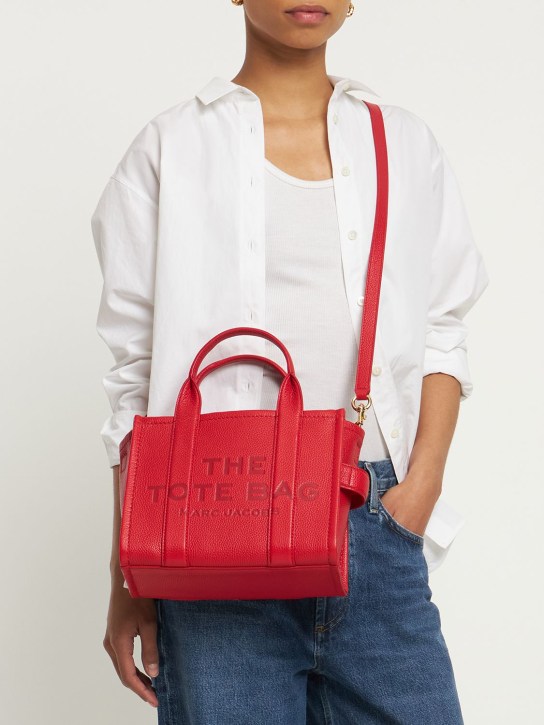 Marc Jacobs: The Small Tote leather bag - True Red - women_1 | Luisa Via Roma