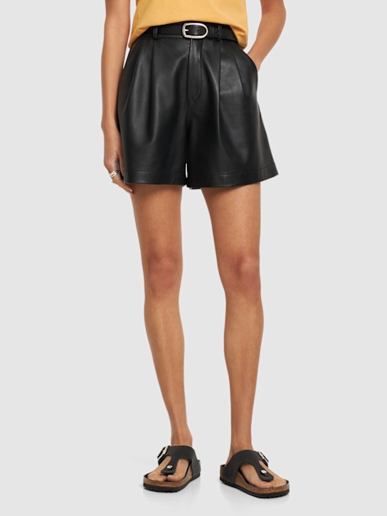 BIRKENSTOCK: Gizeh Big Buckle oiled leather sandals - women_1 | Luisa Via Roma