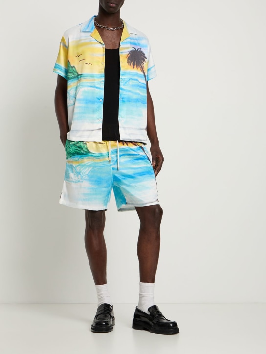 FLÂNEUR: 喷枪打印绸缎短裤 - 多色 - men_1 | Luisa Via Roma