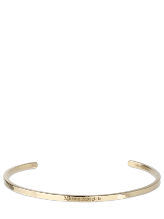 Maison Margiela: 3mm Logo engraved slim cuff bracelet - Altın Rengi - women_0 | Luisa Via Roma