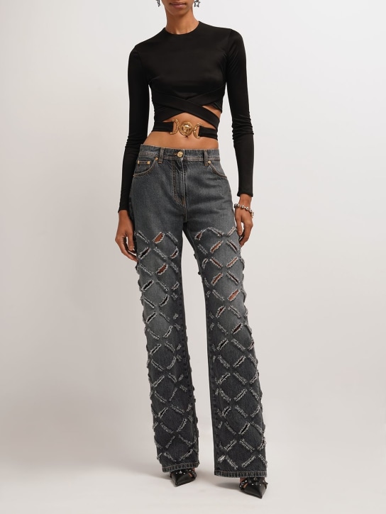 Versace: Crop top in jersey di viscosa con cintura - women_1 | Luisa Via Roma