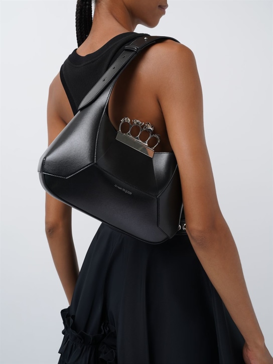 Alexander McQueen: Jewelled皮革新月包 - 黑色 - women_1 | Luisa Via Roma