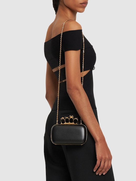 McQueen: Skull Four Ring embellished clutch - Black - women_1 | Luisa Via Roma
