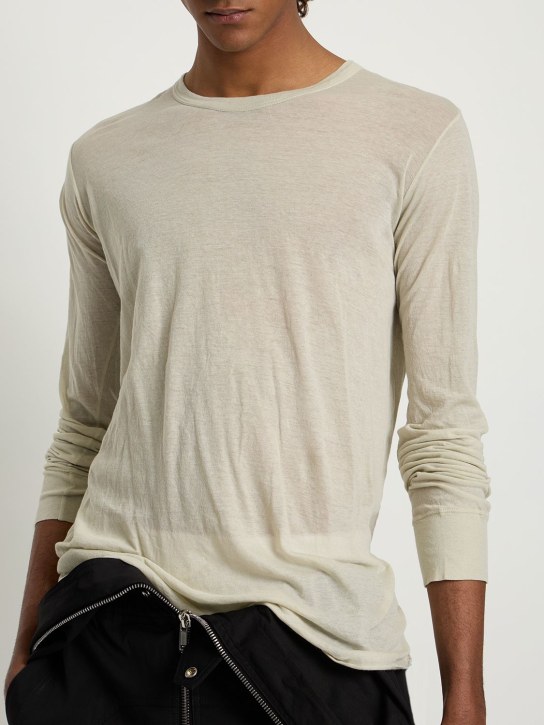 Rick Owens: Camiseta de algodón con manga larga - Perla - men_1 | Luisa Via Roma