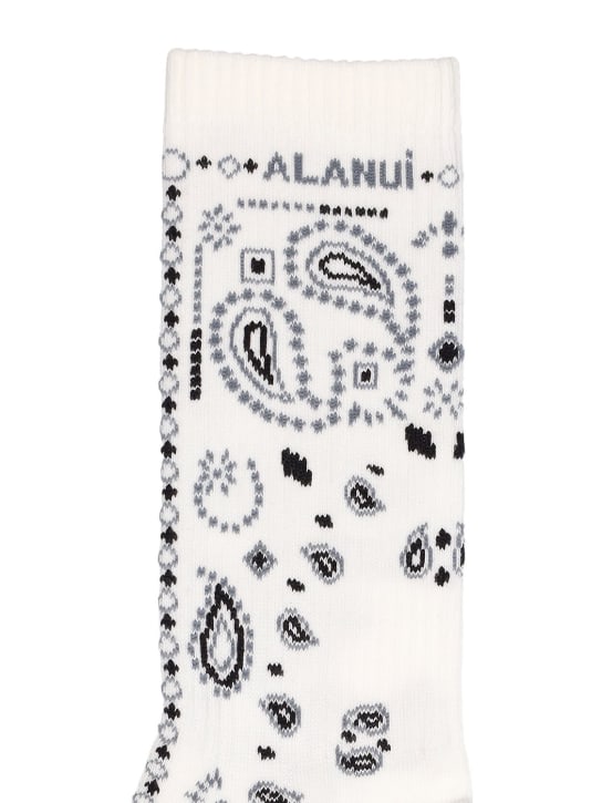 Alanui: Bandana print cotton blend socks - men_1 | Luisa Via Roma