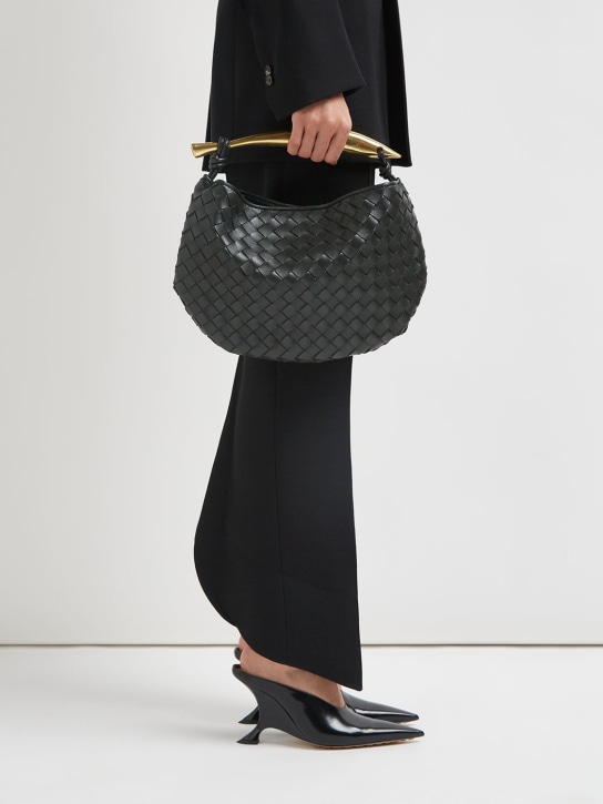 Bottega Veneta: Petit sac à main en cuir Sardine - Noir - women_1 | Luisa Via Roma