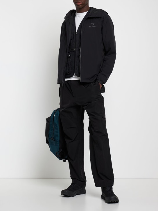 Arc'teryx: Isolierte Jacke "Atom" - men_1 | Luisa Via Roma