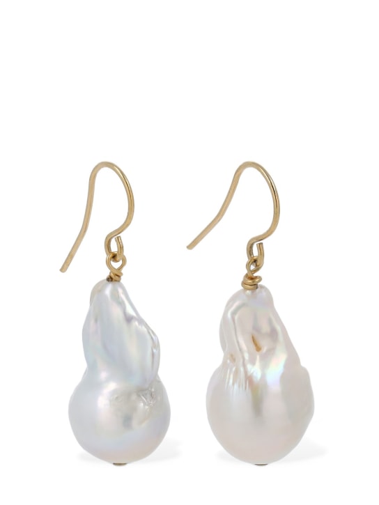 Jil Sander: Grainy 1 drop earrings - Gold/Pearl - women_0 | Luisa Via Roma