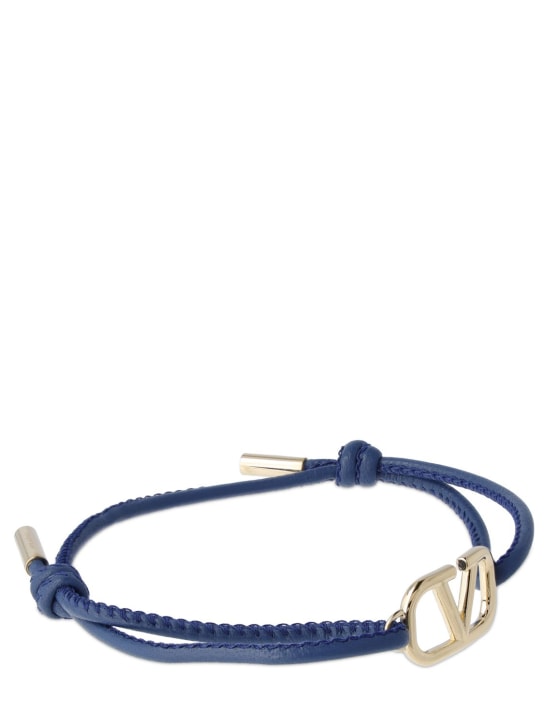 Valentino Garavani: Bracelet cordon en cuir V logo - Bleu - men_1 | Luisa Via Roma