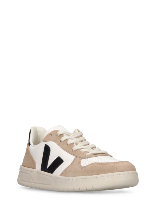 Veja: V-10 sneakers - men_1 | Luisa Via Roma